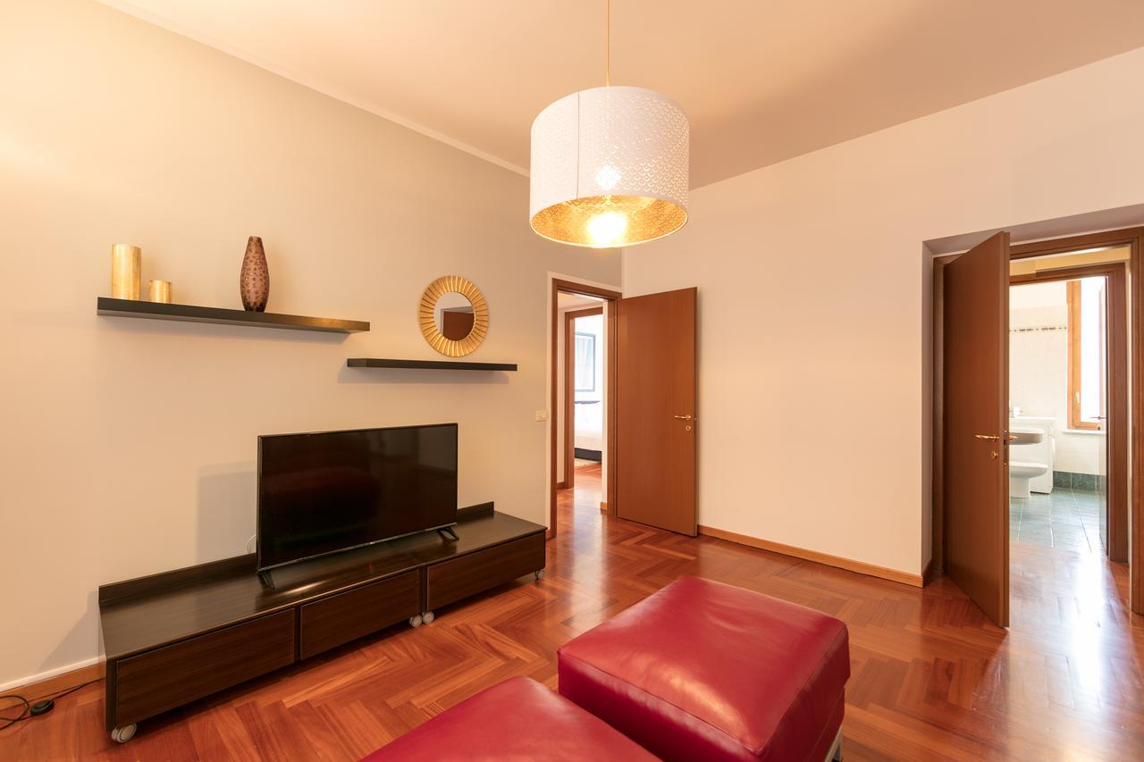 Heart Milan Apartments Corso Como Esterno foto